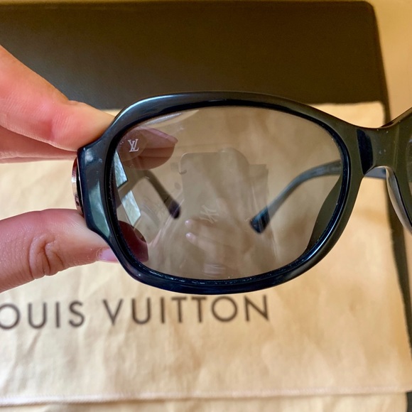 Louis Vuitton Ursula Strass sunglasses - Picture 8 of 8